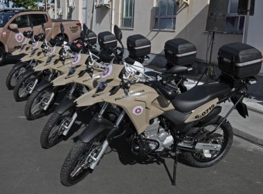 Em evento comemorativo aos 197 anos da PM-BA, Rui entrega motocicletas e viaturas