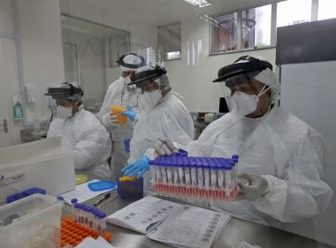 Ministério registra novas 1.039 mortes por coronavírus no Brasil; total é de 24.512